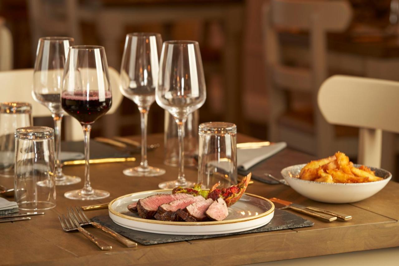 Modbury The White Hart Hotel المظهر الخارجي الصورة