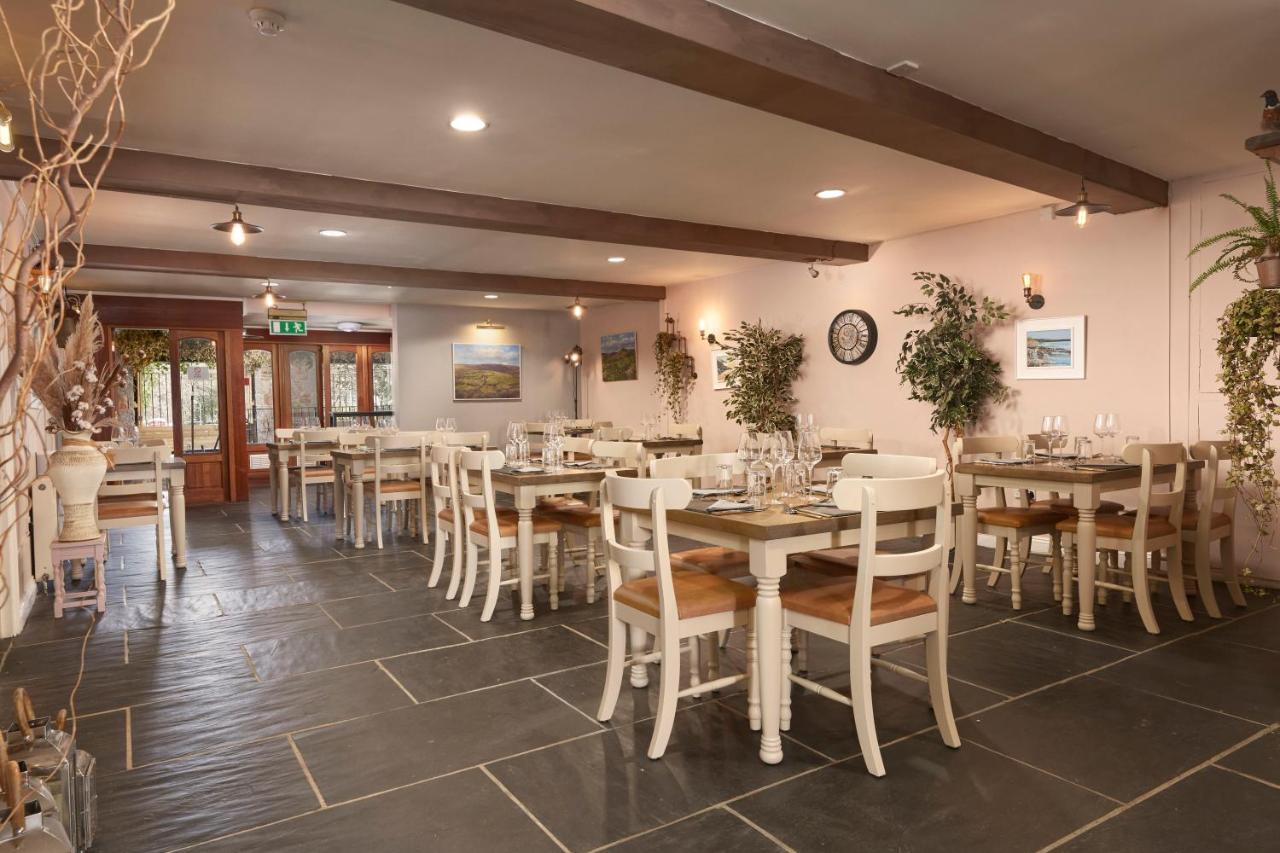 Modbury The White Hart Hotel المظهر الخارجي الصورة